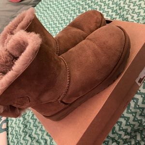 Women’s Naveah Uggs